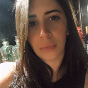 Meet your Posher, Ana